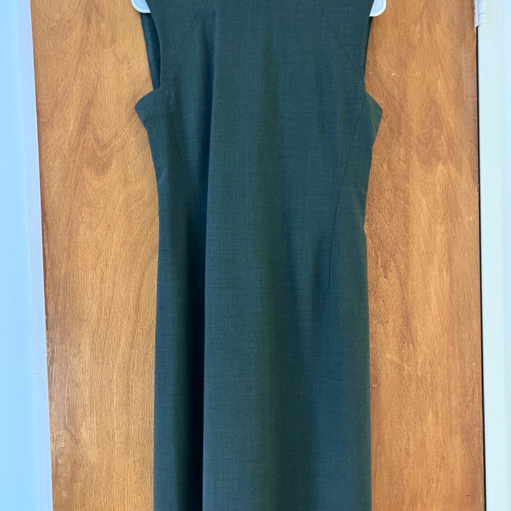 Theory Power Wool Dress, Green Size 4